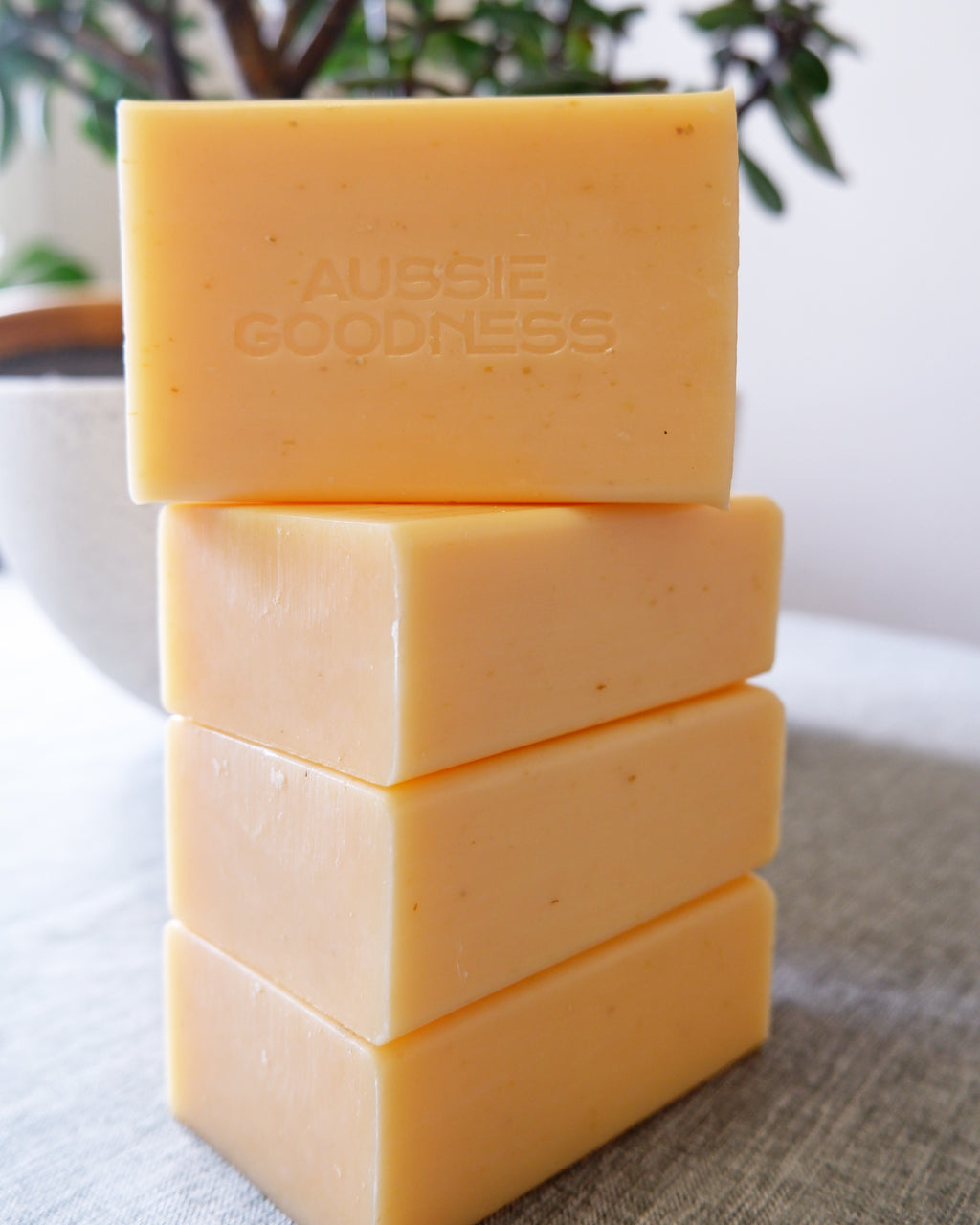 8 Pack of 200g Oatmeal, Aloe Vera and Sandalwood Soap