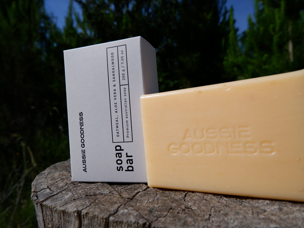 200g Oatmeal, Aloe Vera and Sandalwood Soap